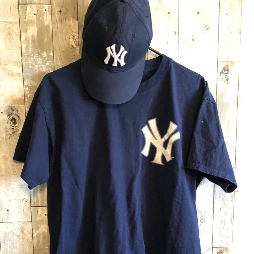 Yankees shirt and cap
